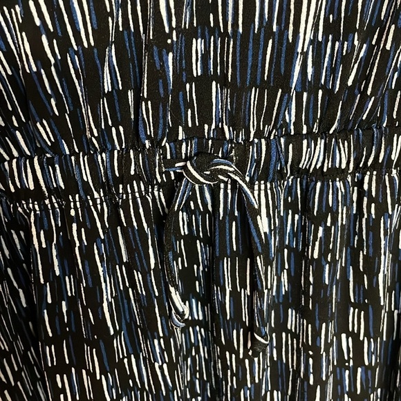 Banana Republic size Small Stylish Blue Patterned V-neck Draw String Waist Dress - Picture 4 of 8